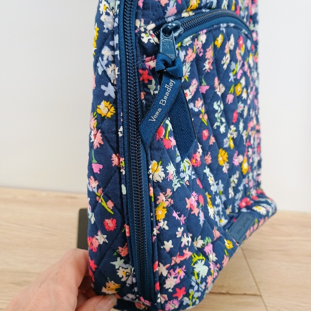 Vera Bradley Essentials Sling Backpack Scattered Wildflowers Navy Blue Quilted - Picture 10 of 12